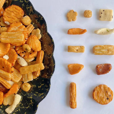 खरीदें सोया सॉस मिर्च चावल पटाखे OEM पैकेज जापानी मिश्रित चावल पटाखे online manufacture