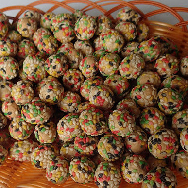 खरीदें स्वादिष्ट शहद तिल मूंगफली की गेंद मल्टी फ्लेवर स्नैक्स मोटा कुरकुरा online manufacture