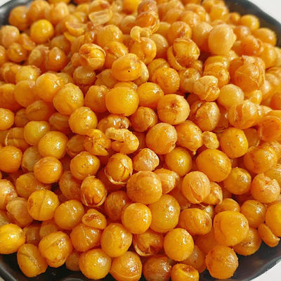 अच्छा दाम मिर्च पाउडर हरी मटर नमकीन कुरकुरे स्वाद मसालेदार सूखे मटर तले हुए पीले मटर ऑनलाइन