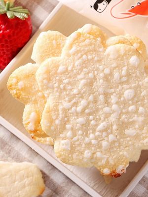 खरीदें कुरकुरेपन का स्वाद लें: व्यक्तिगत रूप से पैक किए गए झींगा मांस स्नोफ्लेक स्नैक्स online manufacture