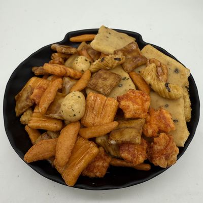 खरीदें हमारे कारखाने से थोक चावल क्रैकर्स कुरकुरा कम कैलोरी स्वस्थ स्नैक विकल्प online manufacture