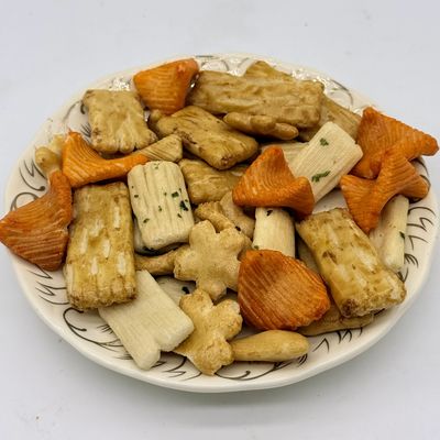 खरीदें कुरकुरे मिश्रित चावल पटाखे | थोक थोक के लिए एशियाई नमकीन नाश्ता online manufacture