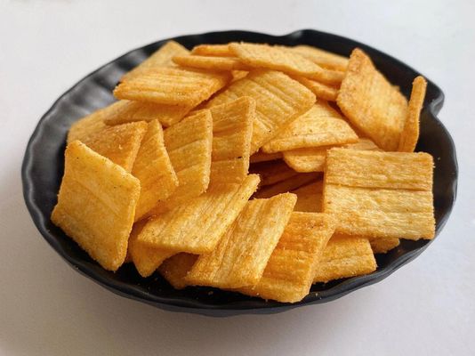 अच्छी कीमत विदेशी स्नैक्स क्रिस्पी केचप फ्लेवर गुओबा टोमैटो राइस क्रस्ट क्रिस्पी राइस क्रैकर ऑनलाइन