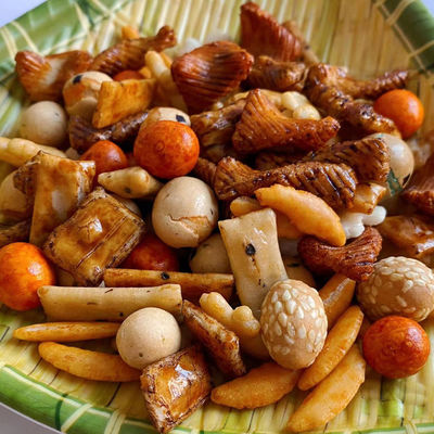 अच्छी कीमत उच्च तापमान पाक चावल पटाखा मिश्रित मूंगफली कस्टम सेवा नाश्ता ऑनलाइन