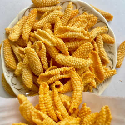 अच्छी कीमत नरम बनावट मसालेदार झींगा पटाखे स्थायी स्वाद वसाबी चावल पटाखे ऑनलाइन