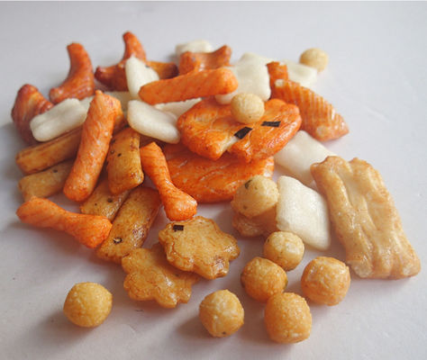 अच्छी कीमत चीन ओईएम मीठे जापानी राइस क्रैकर्स मिक्स राइस क्रैकर स्नैक्स ऑनलाइन