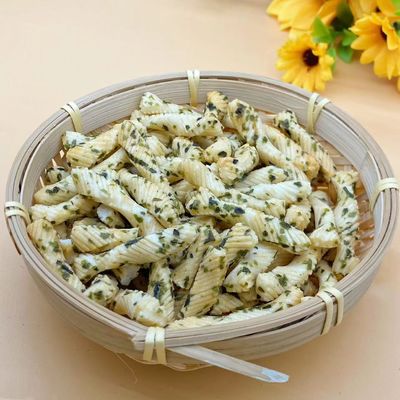 जापानी थाईलैंड हरे समुद्री शैवाल चावल पटाखा सर्पिल आकार का नाश्ता